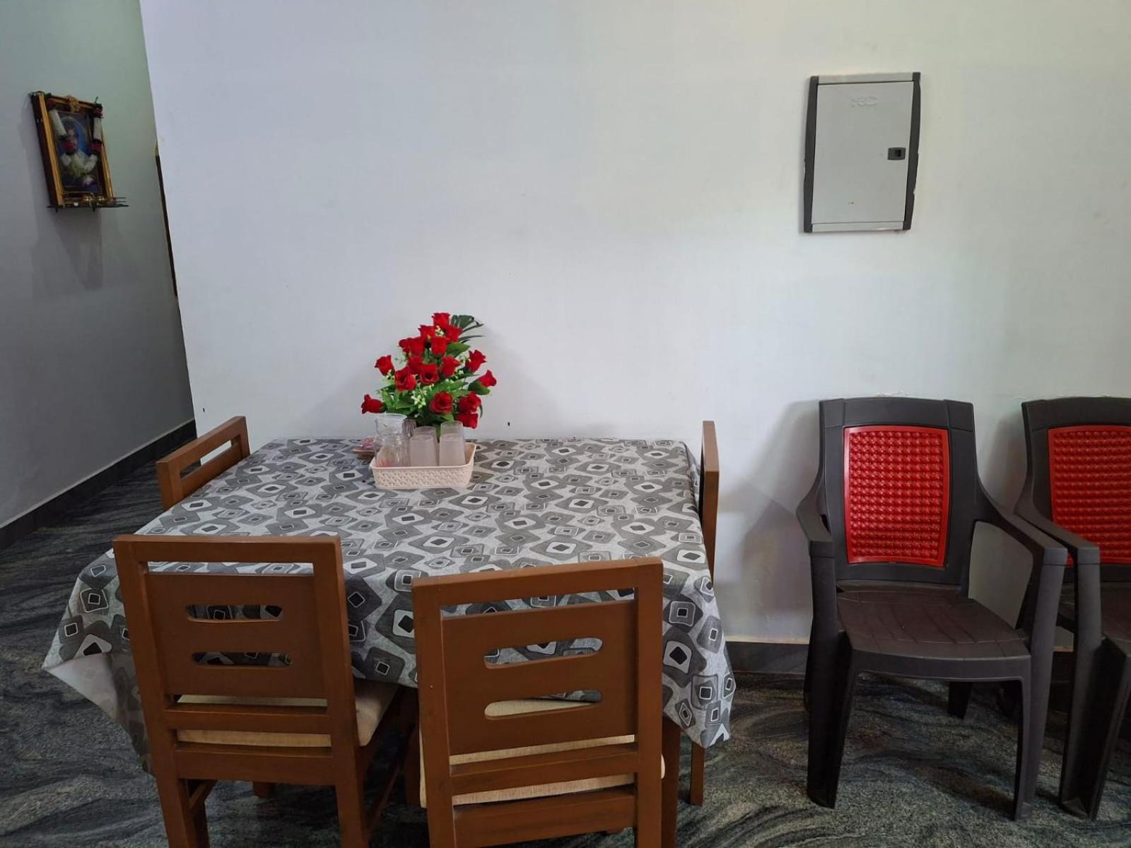 Vasantham Villas Puduccseri Kültér fotó